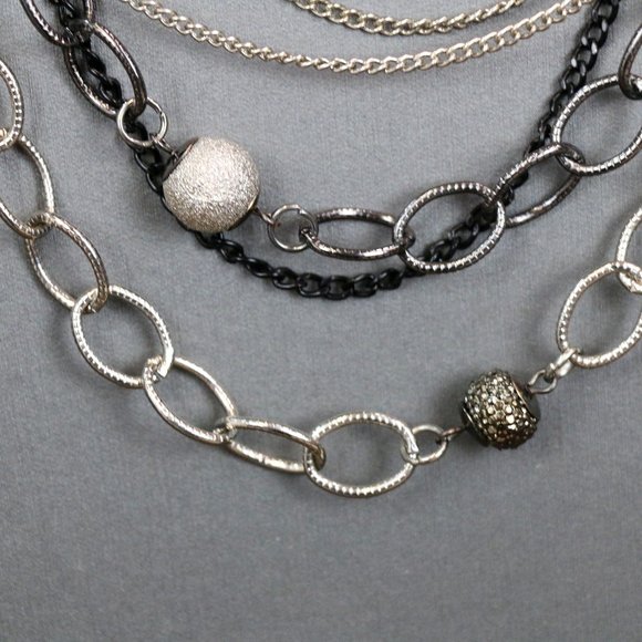 NWT New York and Company Multi-strand Necklace - Picture 3 of 8